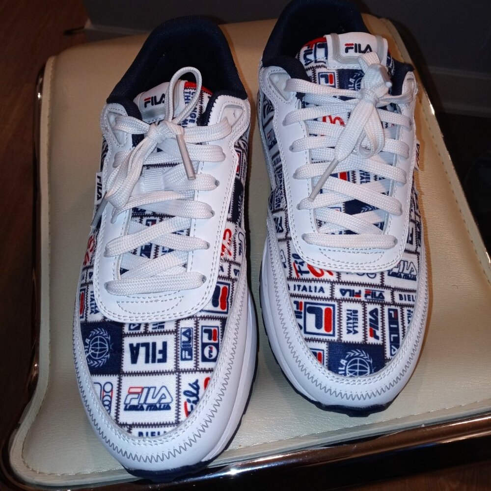 Fila Renno Shoes New with FILA Logo Motif